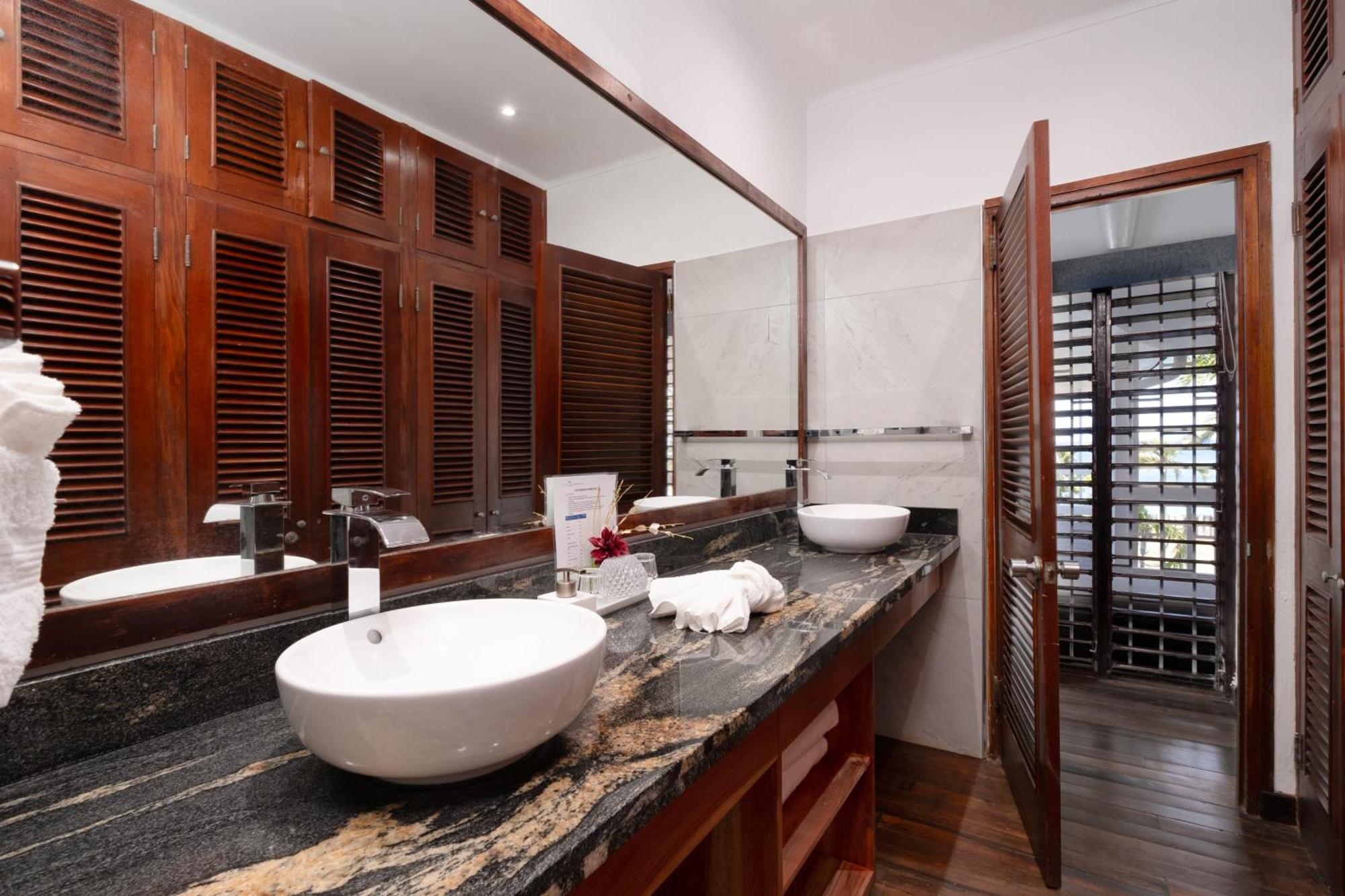 Villa Turrasann Runaway Bay Ngoại thất bức ảnh